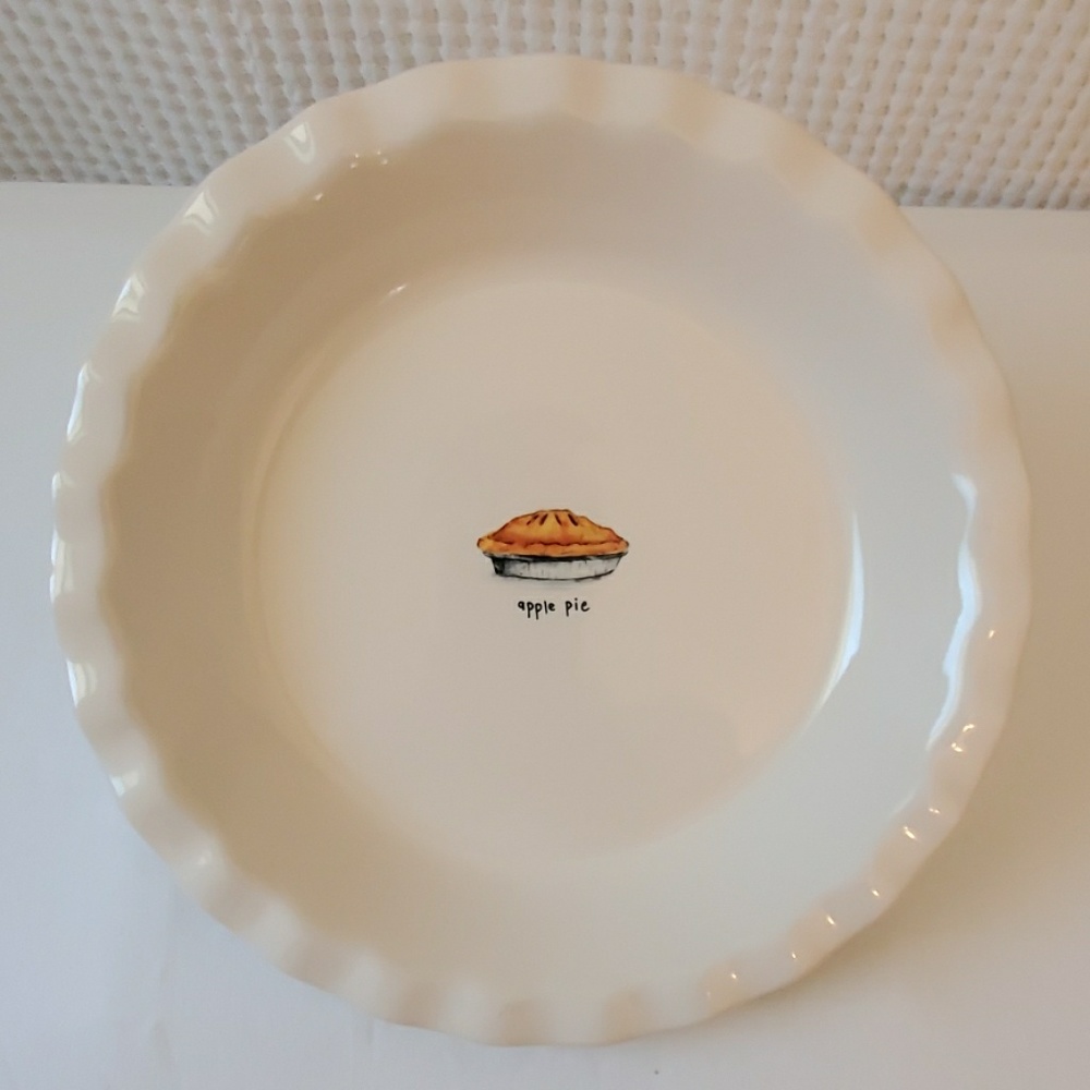 RAE DUNN "apple pie" Ceramic Baking Pan